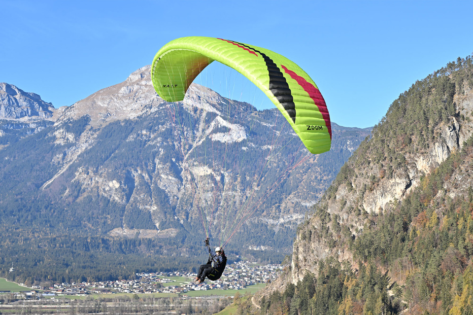 ZOOM | パラグライダー輸入販売代理店 エアハートコーポレーション